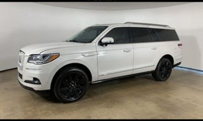 2023 Lincoln Navigator L BL