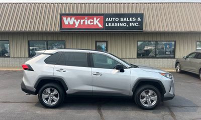 2022 Toyota RAV4 LE