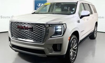 2020 GMC Yukon XL SLT Standard Edition