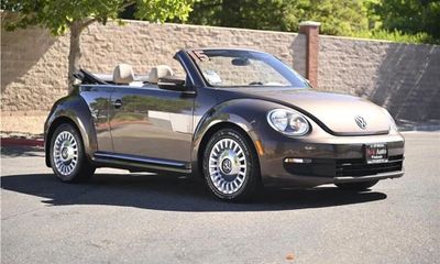 2015 Volkswagen Beetle 18T Convertible With