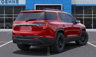 2023 GMC Acadia AT4