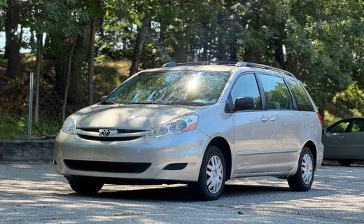 2009 Toyota Sienna LE