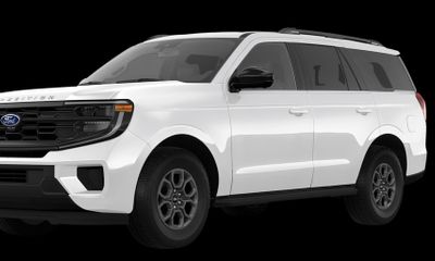2027 Ford Expedition Active