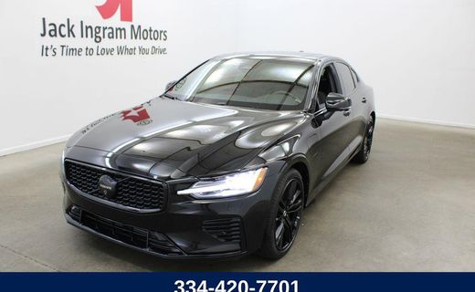 2024 Volvo S60 Plus Black Edition