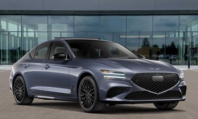 2026 Genesis G70 33T Prestige Graphite