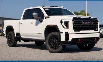 2026 GMC Sierra HD Denali