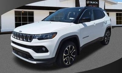 2022 Jeep Compass Latitude LUX Altitude