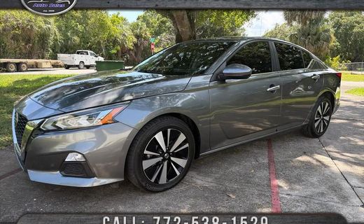 2022 Nissan Altima SV