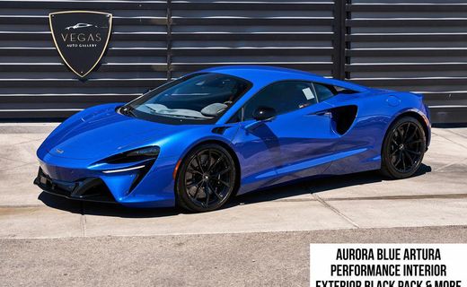2025 McLaren Artura