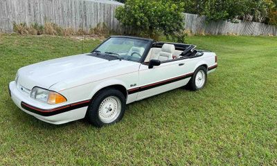 1989 Ford Mustang LX