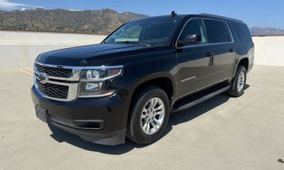 2017 Chevrolet Suburban LS