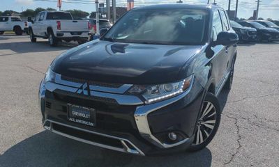 2020 Mitsubishi Outlander SE