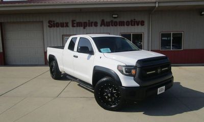 2017 Toyota Tundra SR SR5
