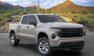 2026 Chevrolet Silverado Custom
