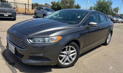 2016 Ford Fusion SE