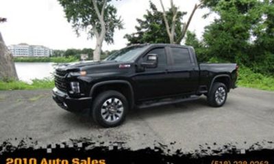 2023 Chevrolet Silverado HD LT
