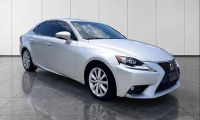 2015 Lexus IS 250