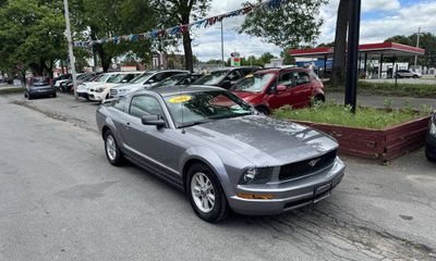 2006 Ford Mustang Base