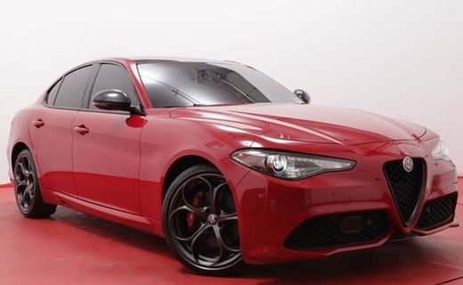 2019 Alfa Romeo Giulia 952