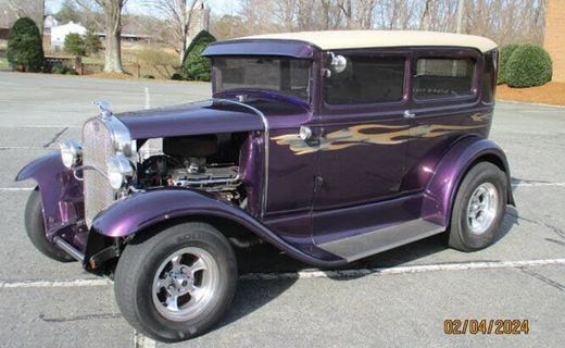 1930 Ford Model A Town Sedan
