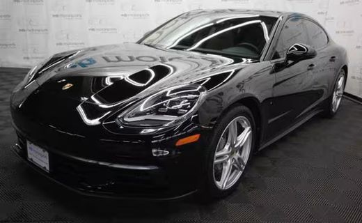 2018 Porsche Panamera 4S