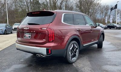 2023 Kia Telluride S