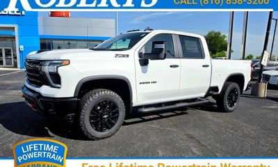 2026 Chevrolet Silverado HD LT