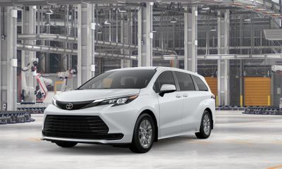 2026 Toyota Sienna LE