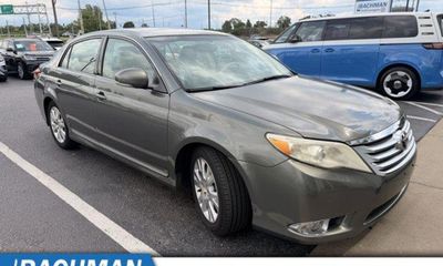 2011 Toyota Avalon XLS