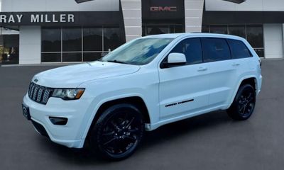 2017 Jeep Grand Cherokee Laredo