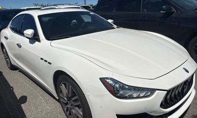 2018 Maserati Ghibli Base