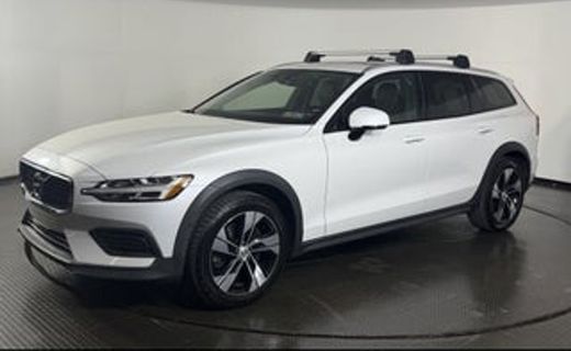 2020 Volvo V60CC Momentum