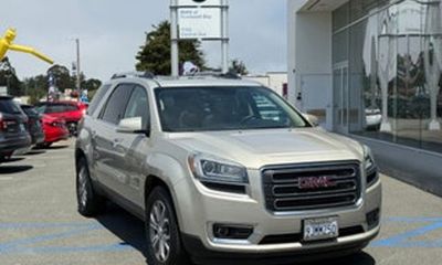 2015 GMC Acadia SLT 2