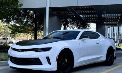 2018 Chevrolet Camaro 1LS 1LT