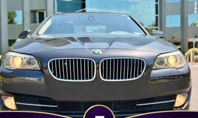 2011 BMW 5 Series 528i Sedan