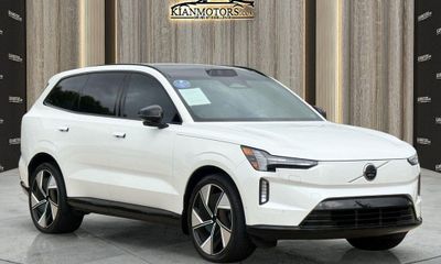 2025 Volvo EX90 Ultra