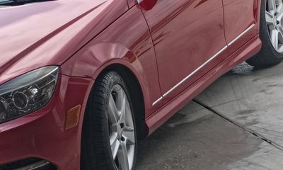 2011 Mercedes-Benz C-Class C300