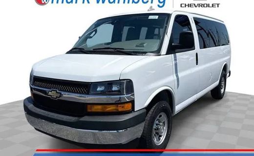 2022 Chevrolet Express 2500