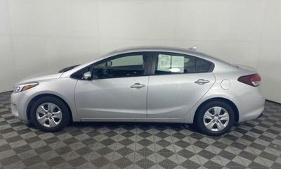 2018 Kia Forte LX Base