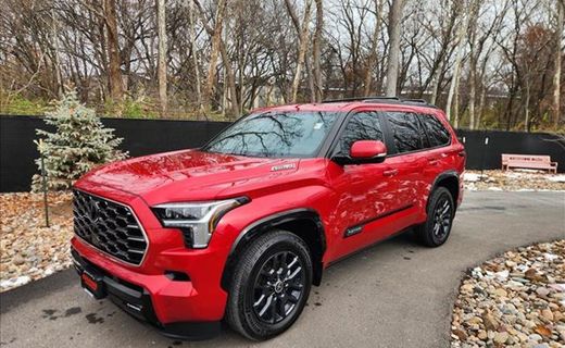 2024 Toyota Sequoia Platinum