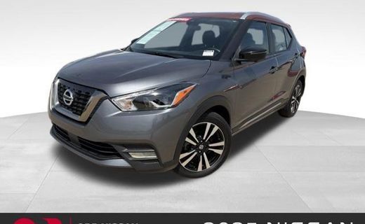 2020 Nissan Kicks SR