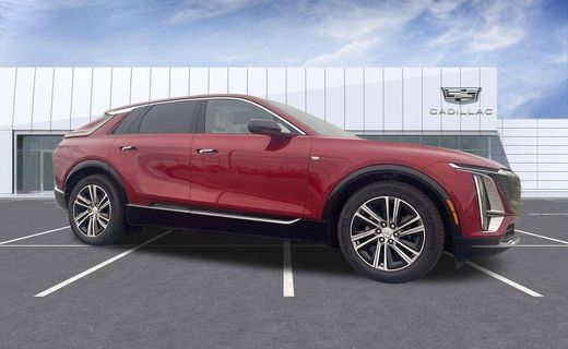 2025 Cadillac Lyriq Luxury 2