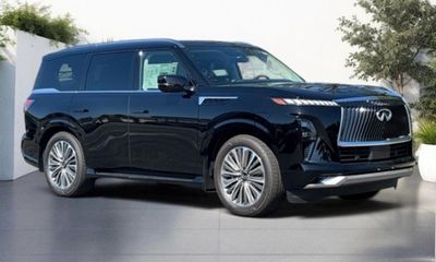 2026 Infiniti QX80 Luxe