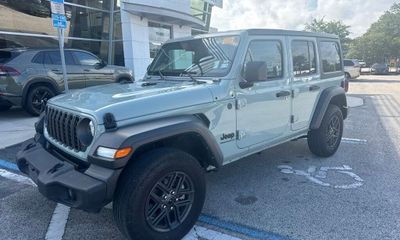 2024 Jeep Wrangler Sport