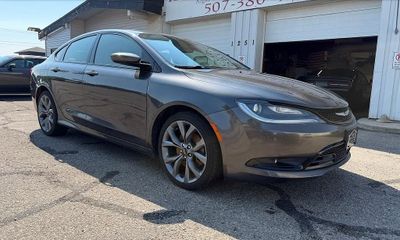 2016 Chrysler 200 200S