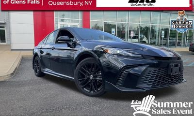 2025 Toyota Camry SE