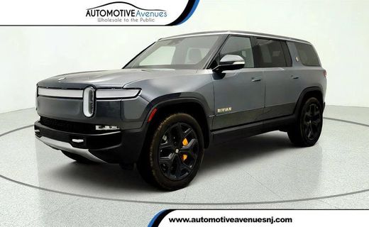 2023 Rivian R1S Adventure