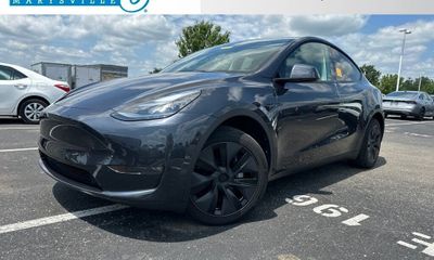 2025 Tesla Model Y Long Range