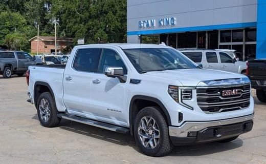 2026 GMC Sierra SLT
