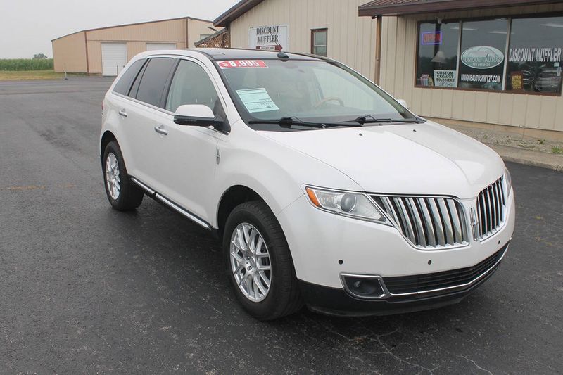 2013 Lincoln MKX — a typically priced live listing